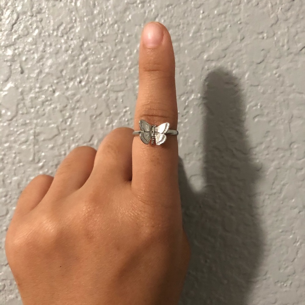 ‘mariposa’ ring
